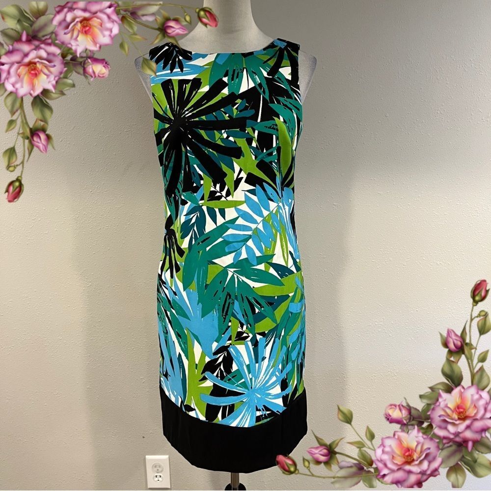 DressBarn Scoop neck sleeveless knee‎ length leaf print stretchy dress size  8